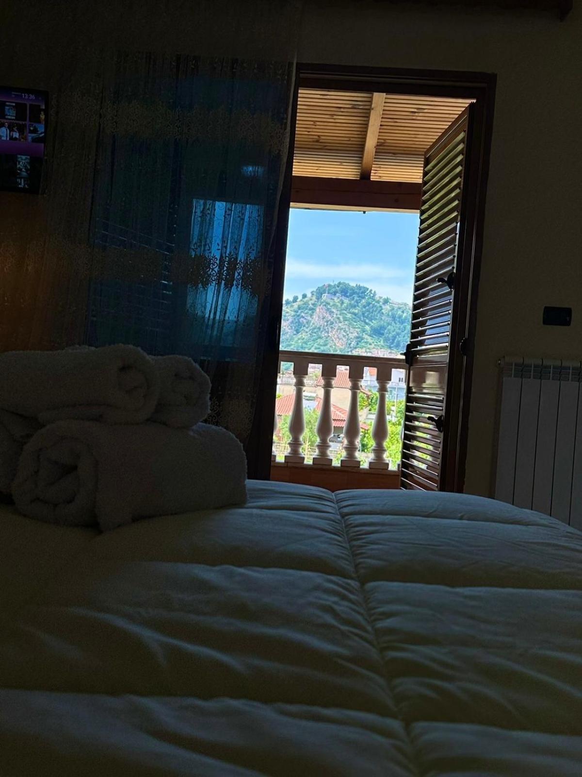 בראט Guest House Pulake מראה חיצוני תמונה