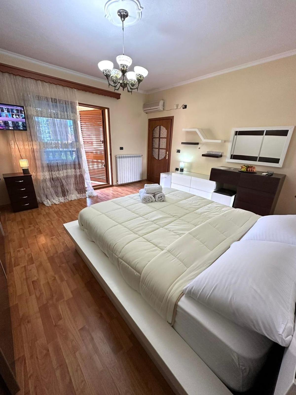בראט Guest House Pulake מראה חיצוני תמונה