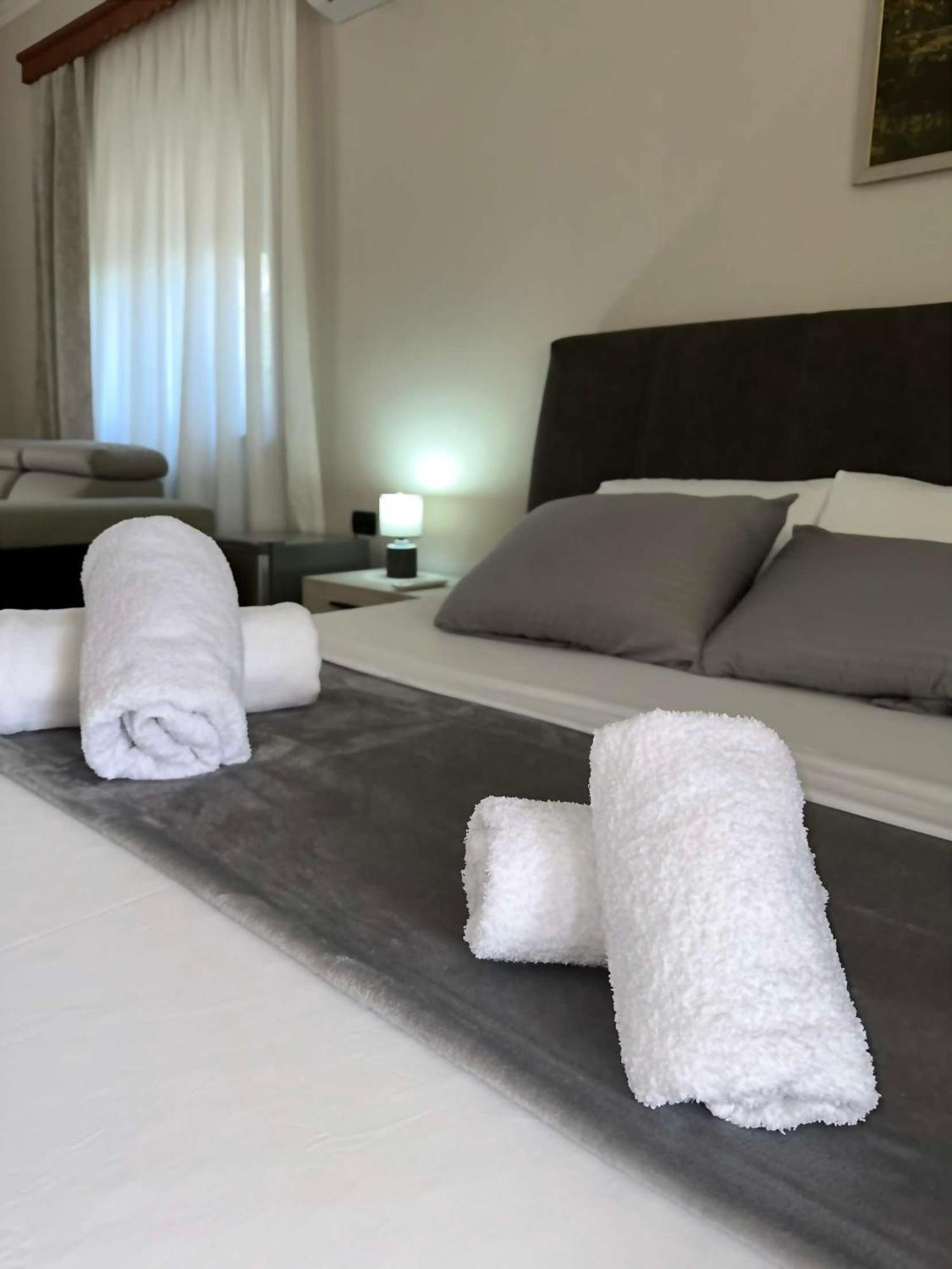 בראט Guest House Pulake מראה חיצוני תמונה