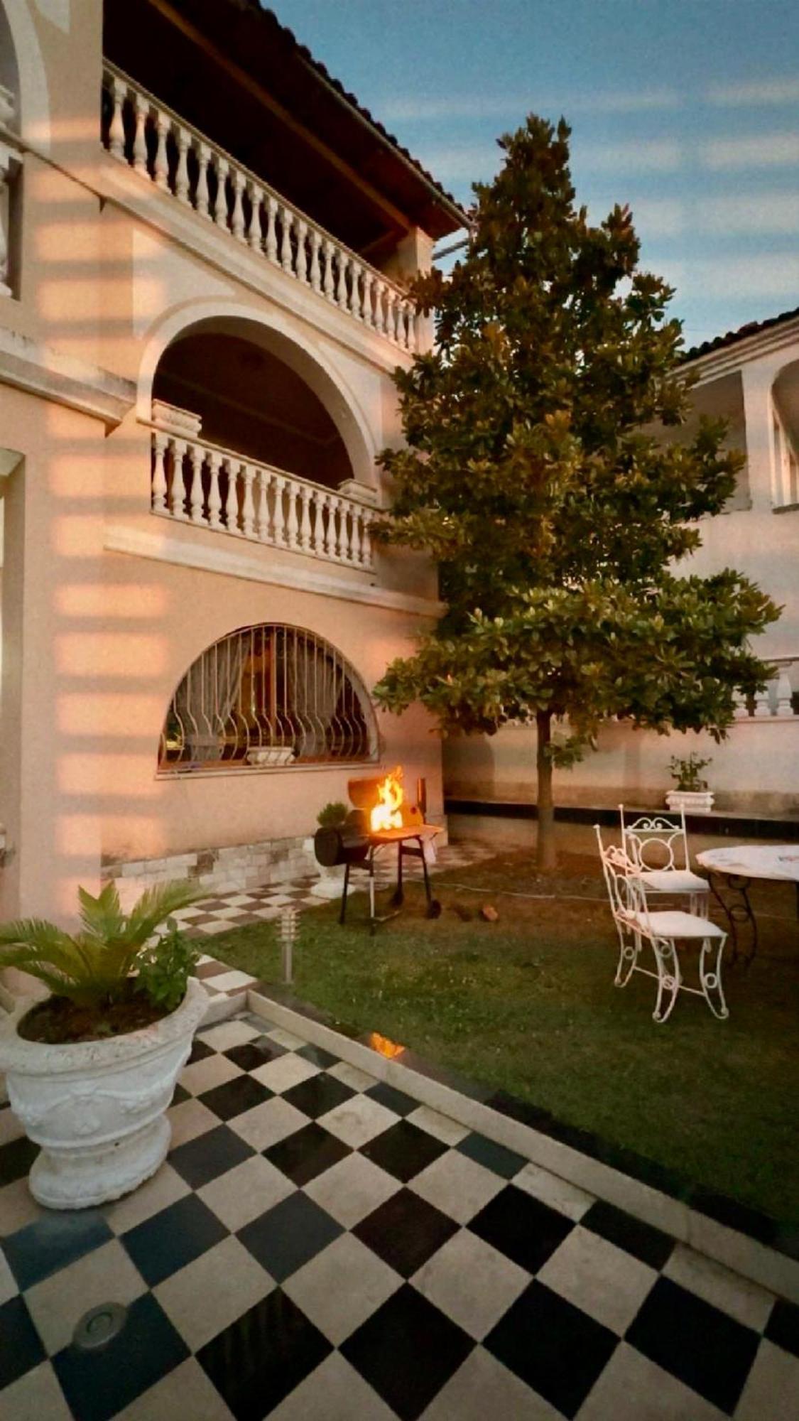 בראט Guest House Pulake מראה חיצוני תמונה